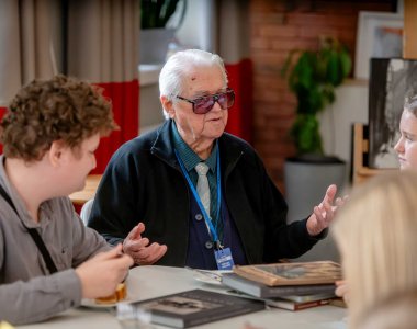 Spotkanie historyczne: „Warszawa po 1945 roku. Droga odbudowy"